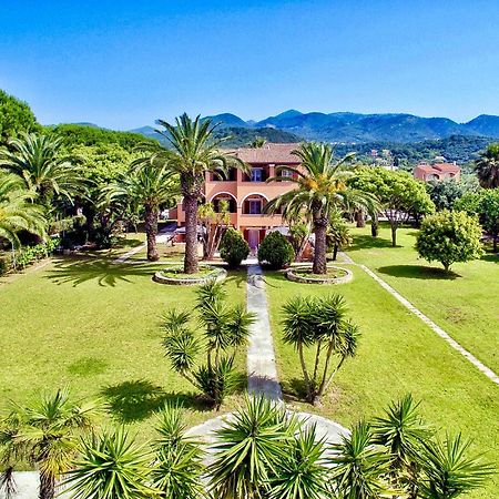 Villa Pami Almiros Beach Eksteriør billede