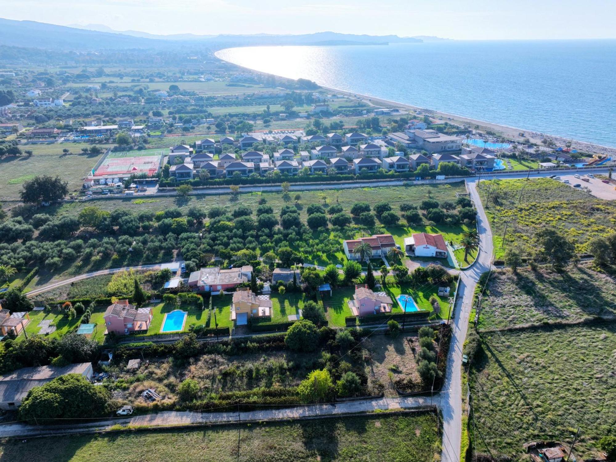 Villa Pami Almiros Beach Eksteriør billede