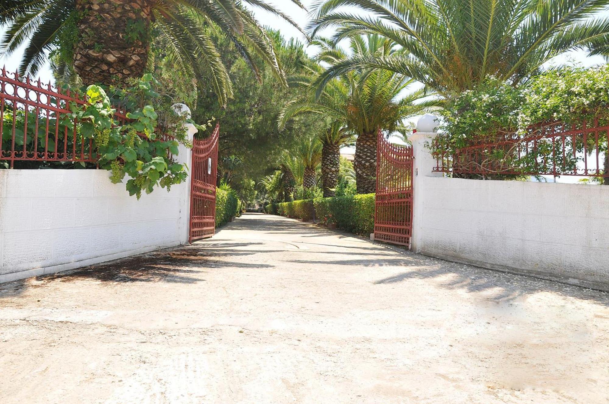 Villa Pami Almiros Beach Eksteriør billede