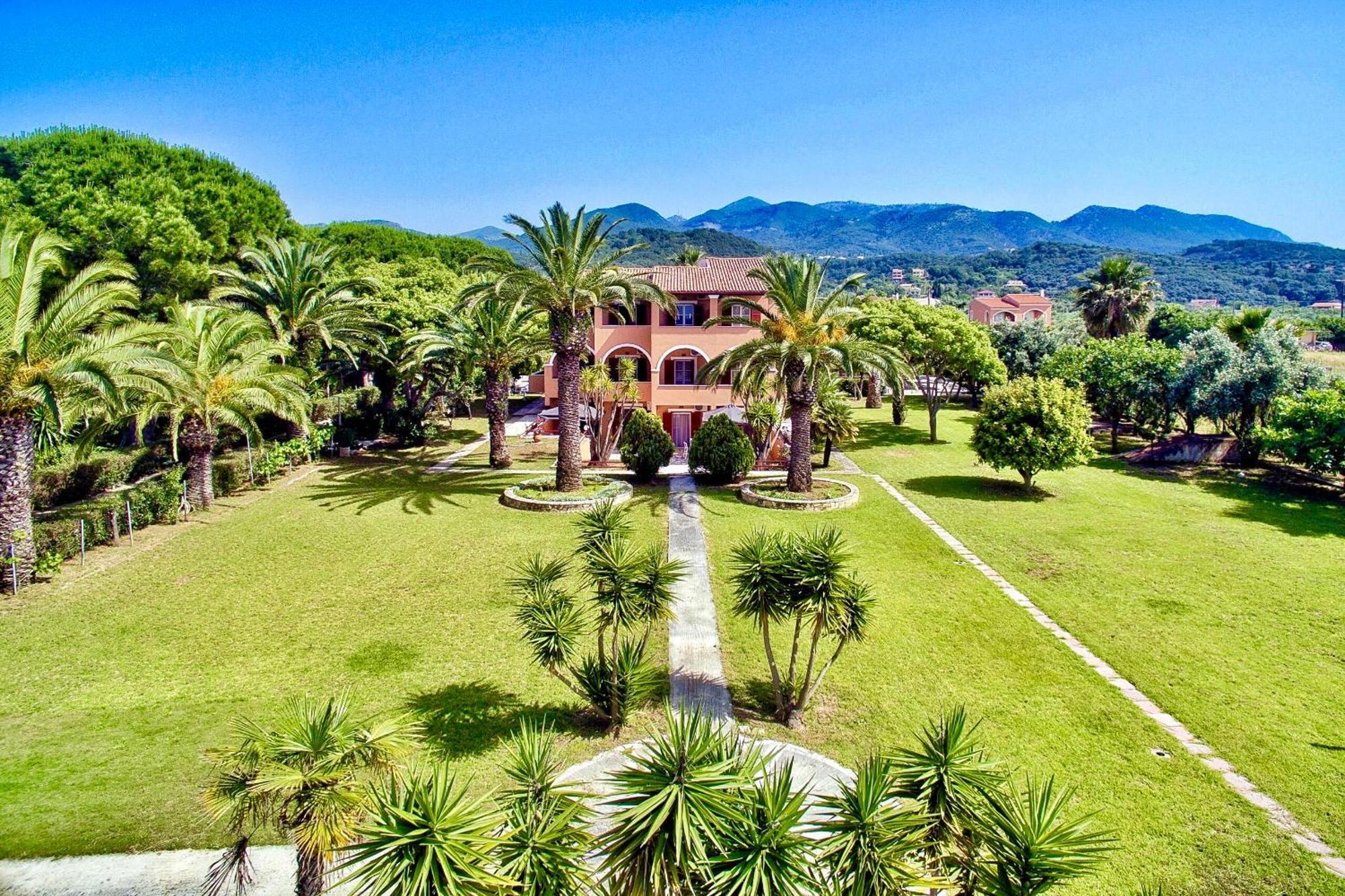 Villa Pami Almiros Beach Eksteriør billede